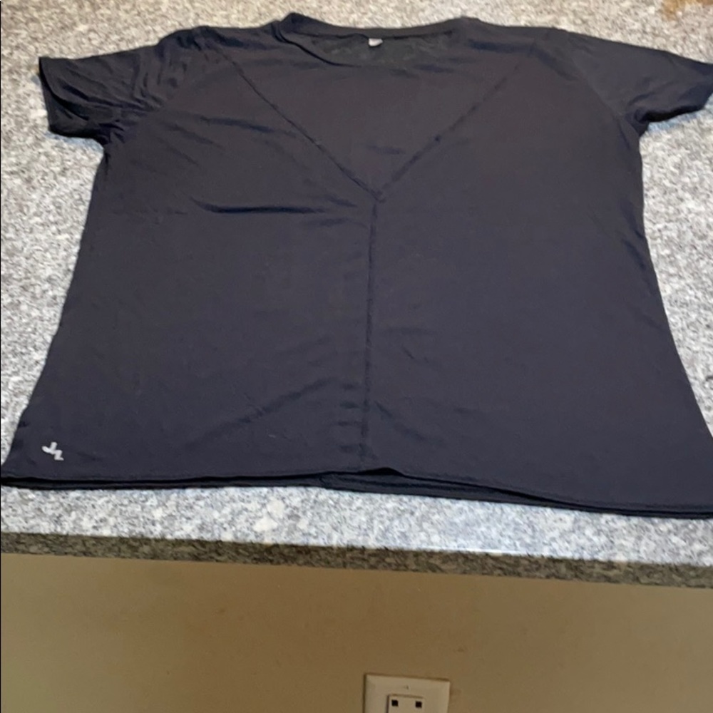 Black workout tshirt